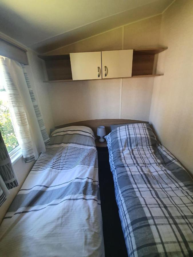 Villa Blackmoor Farm - Caravan 3 à Ludchurch Extérieur photo